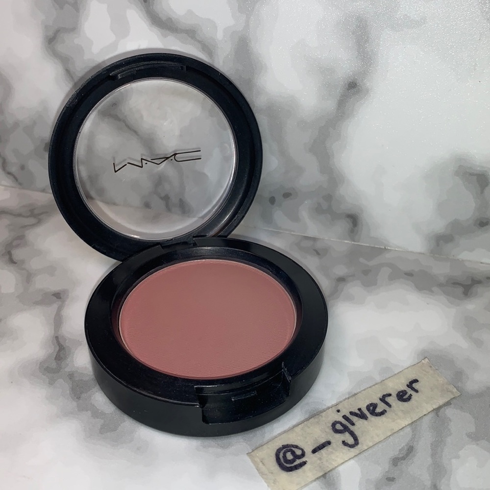 MOCHA MAC Powder Blush